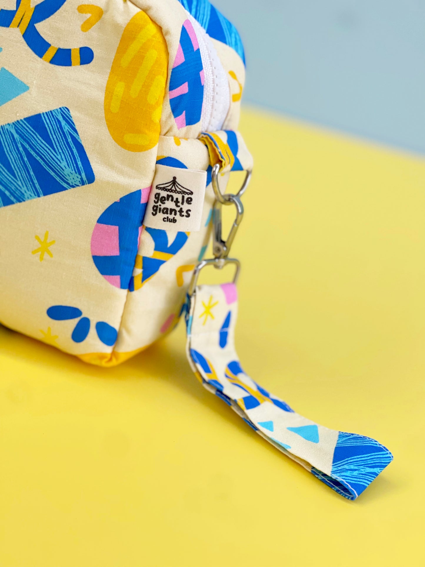 Multi-Utility Pouch in Party Poppers