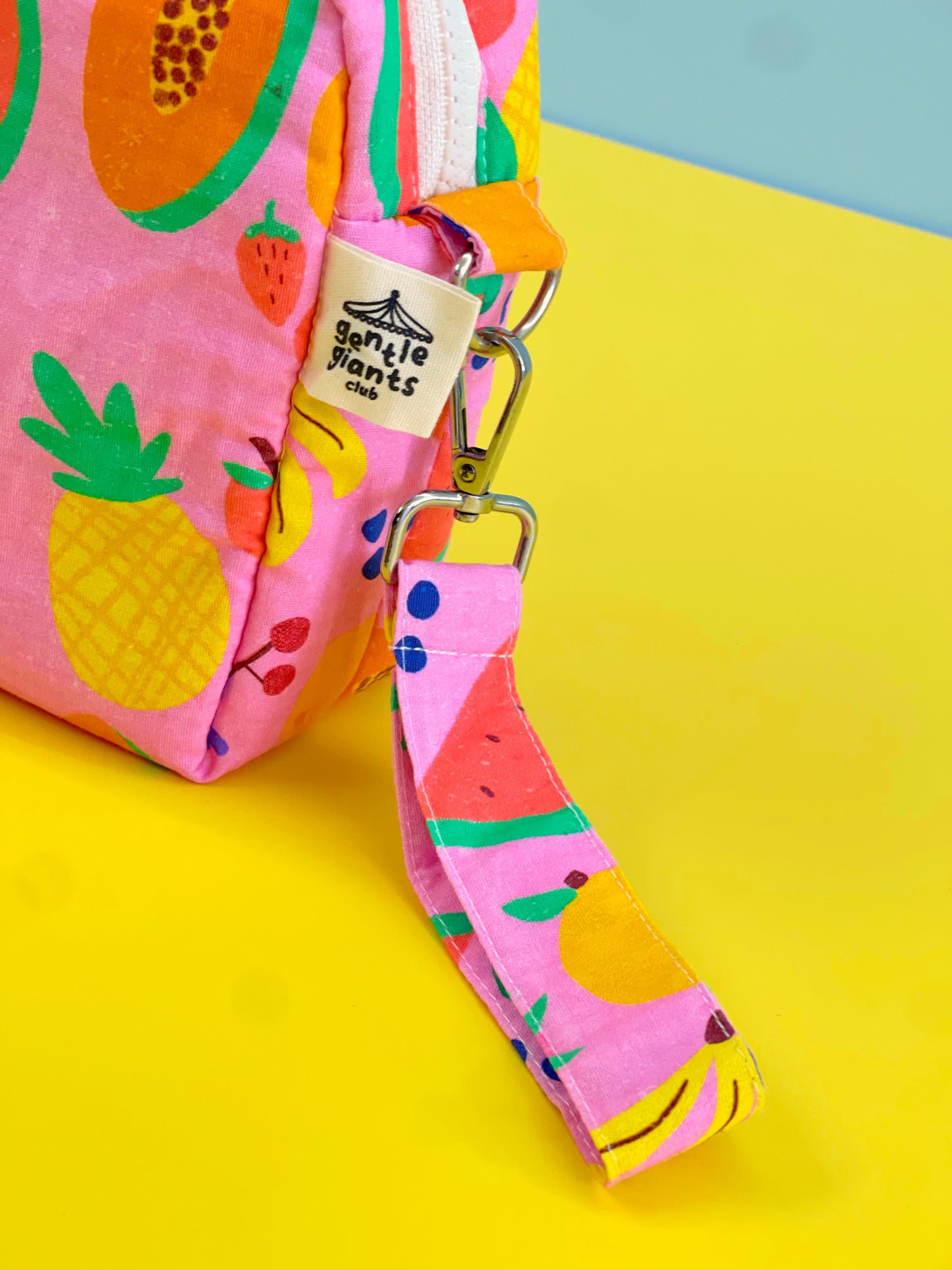 Multi-Utility Sling Bundle in Fruits